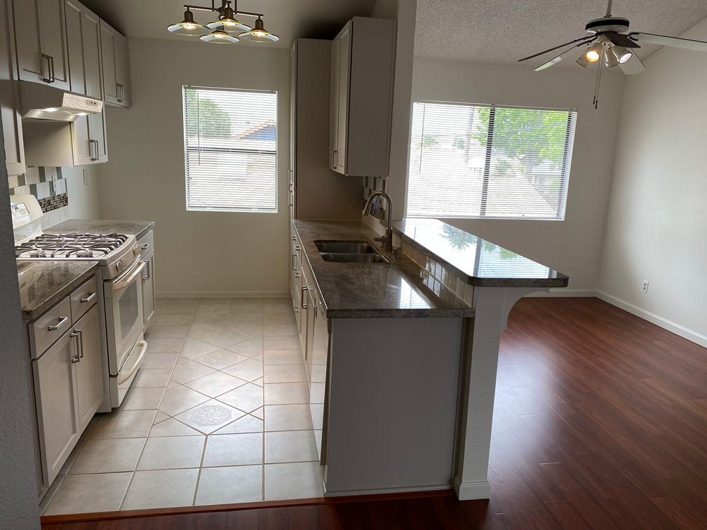 801 Newport Ave ##201 - Photo 7 of 11