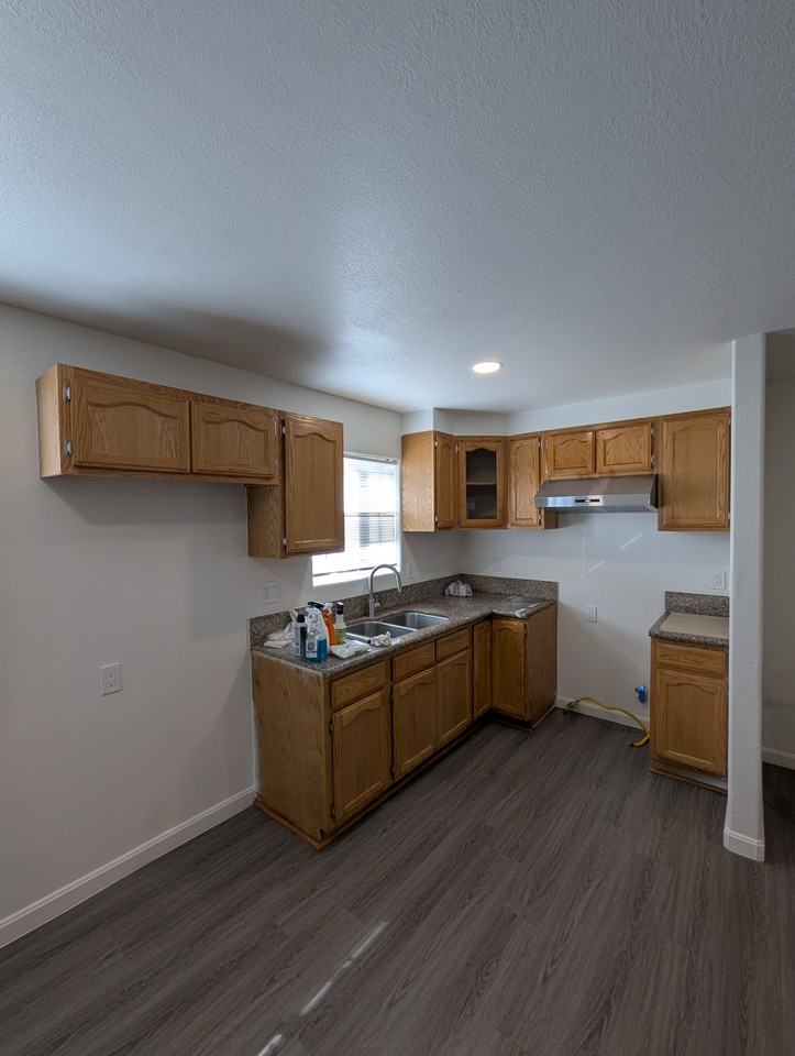 5370 Poplar Blvd #5370 - Photo 3 of 15