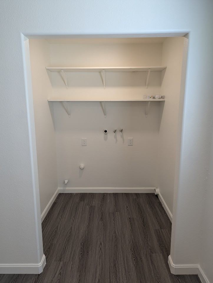 5370 Poplar Blvd #5370 - Photo 5 of 15