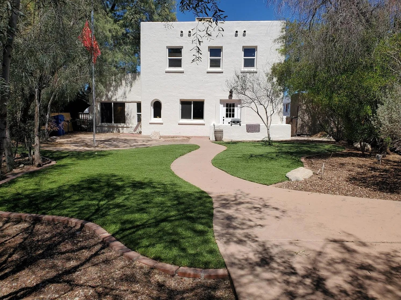 1321 East Mabel Street - Photo 2 of 34