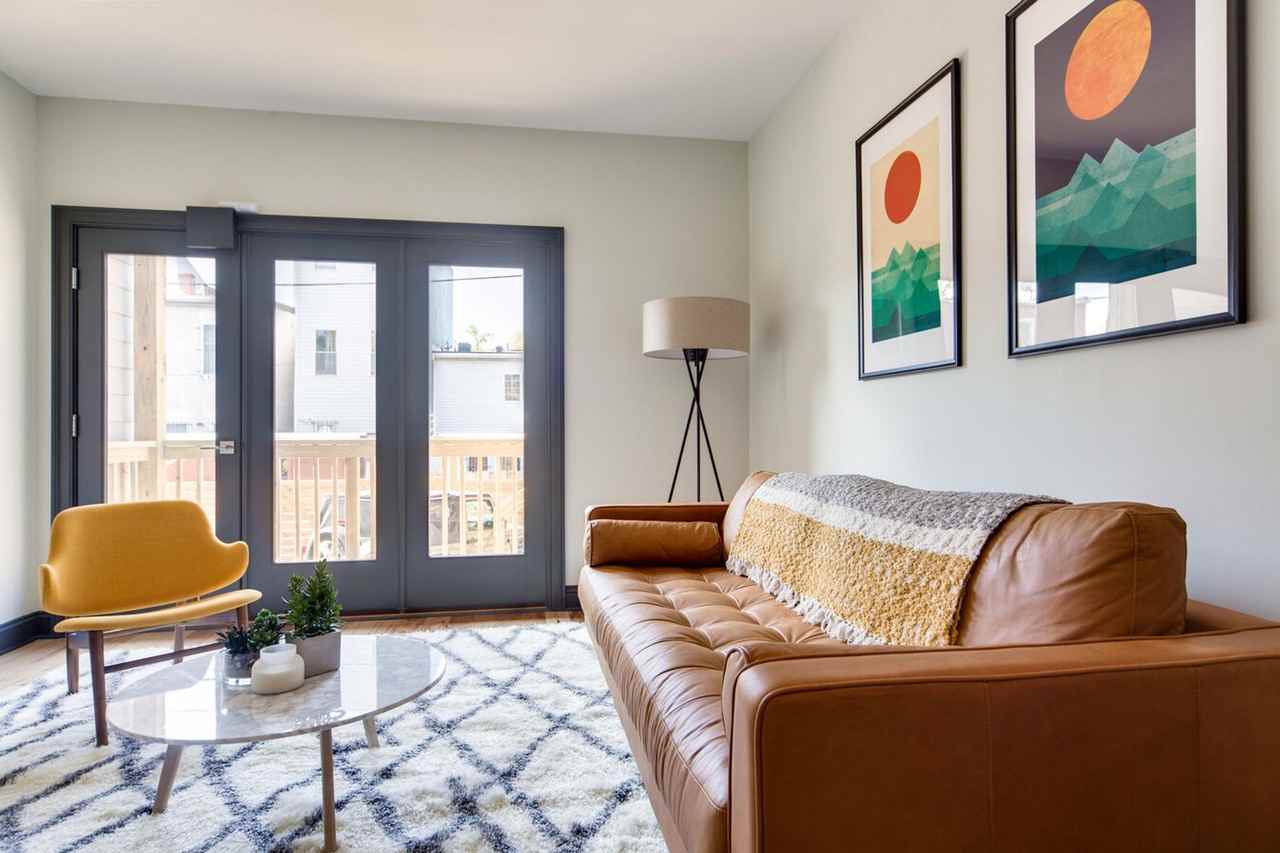 410-412 Richardson PL NW - Photo 2 of 33