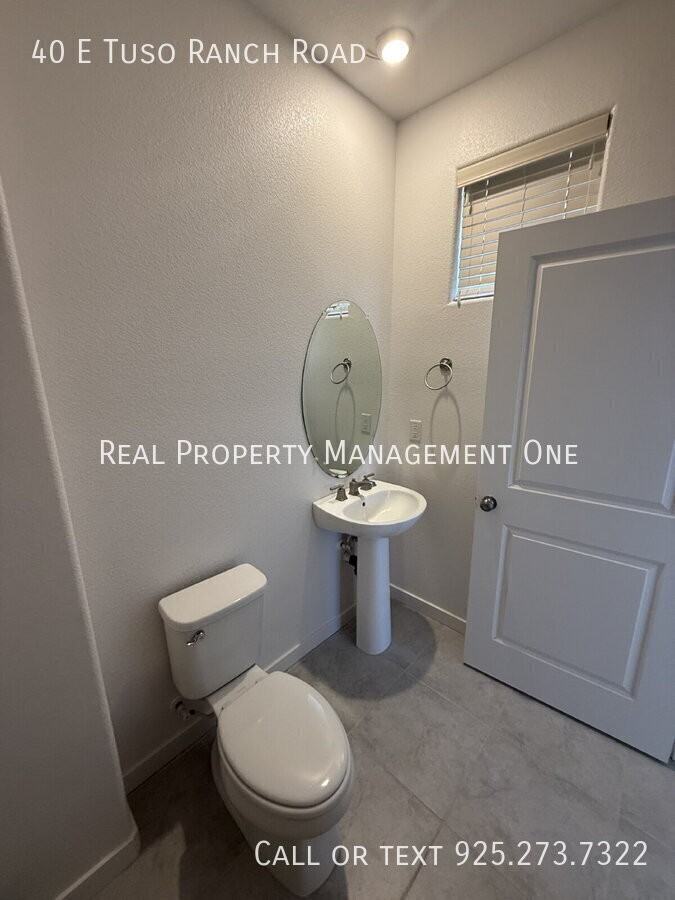 40 E Tuso Ranch Rd - Photo 2 of 25