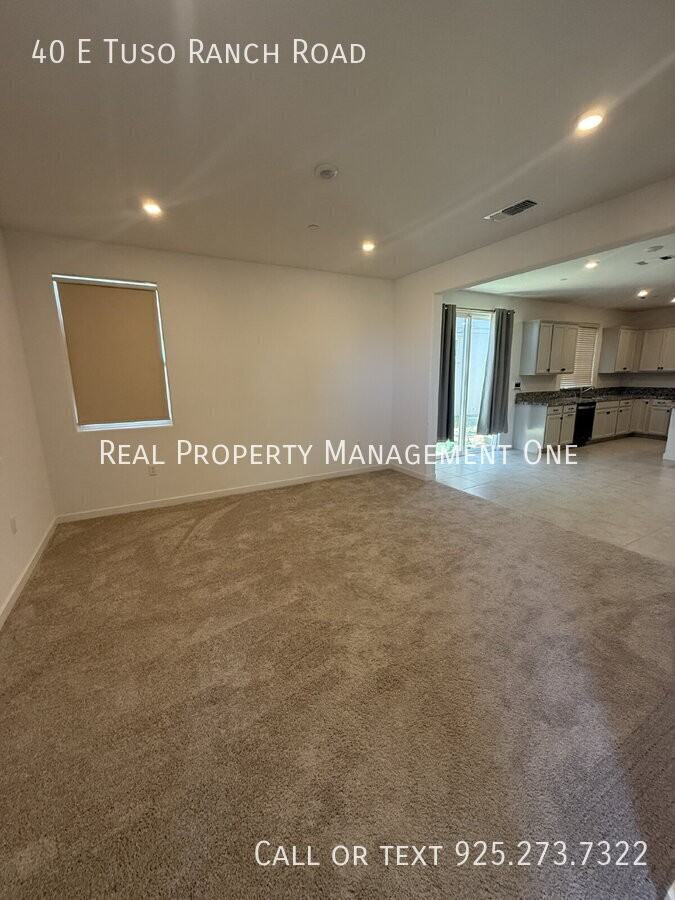 40 E Tuso Ranch Rd - Photo 3 of 25