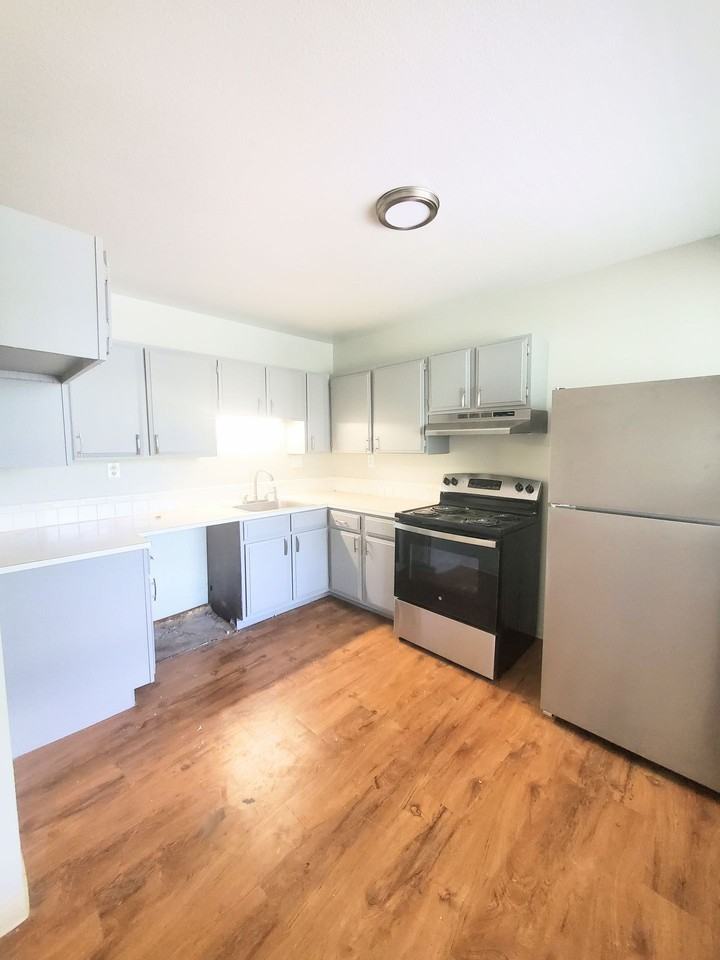 Mead Apartments – Historic Charm & Modern Comfort in the Heart of Greeley - Photo 4 of 50