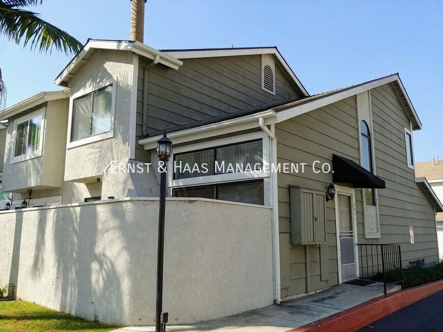 7091 Cerritos Ave - Photo 3 of 20