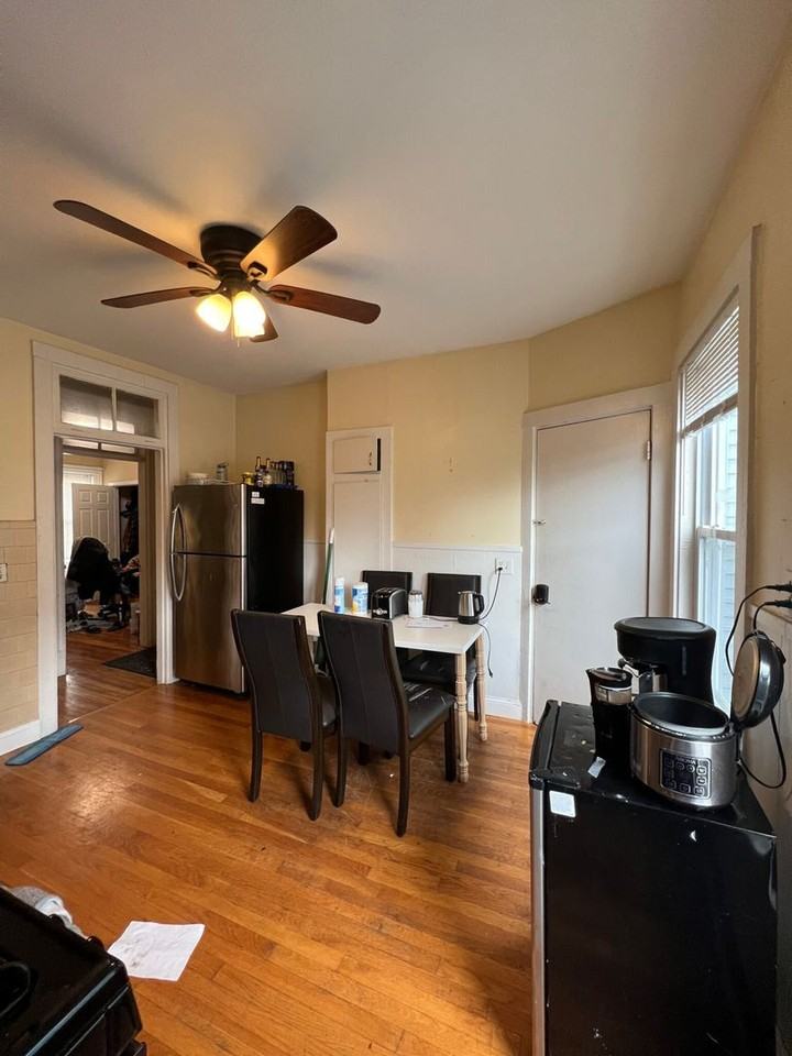 55 Cedar St - Photo 2 of 11