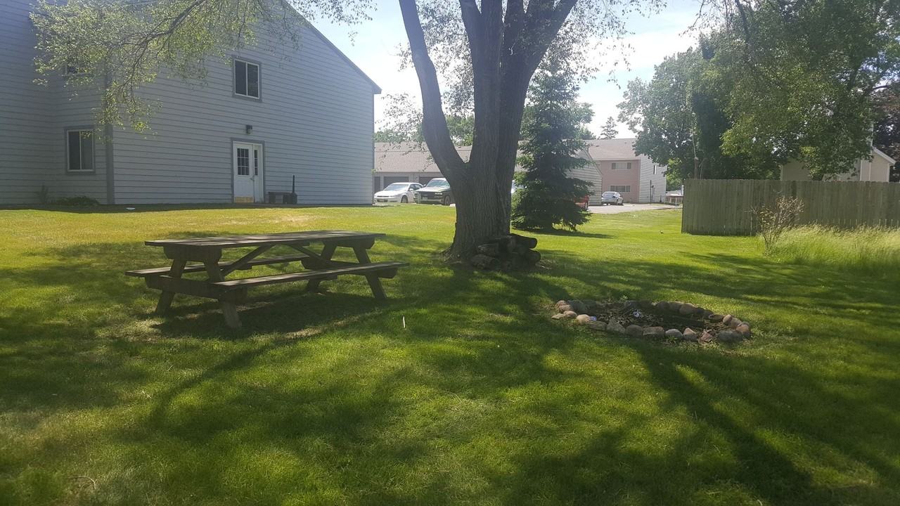 515 Calhoun Place - Photo 3 of 50