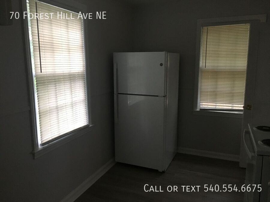 70 Forest Hill Ave Ne - Photo 3 of 21