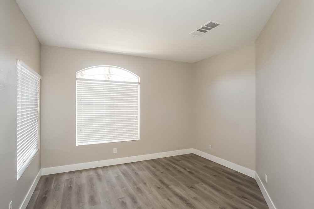 456 Wright Way - Photo 4 of 16