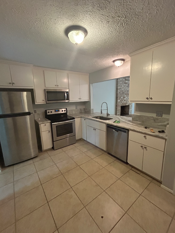 31 Capewood Ct - Photo 2 of 17