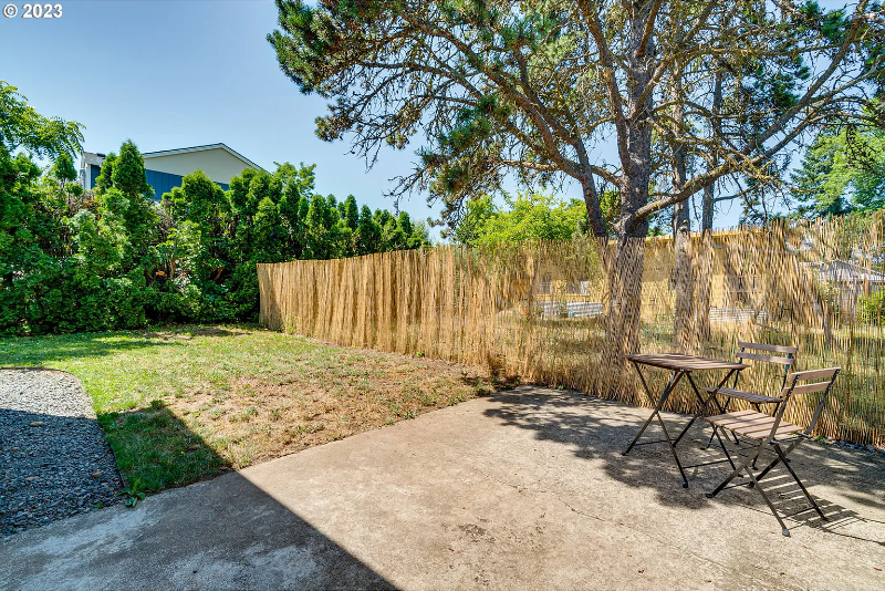 8141 Se 74th Ave #B - Photo 2 of 12