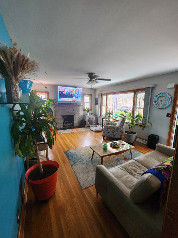 1023 Oakland Dr - Photo 3 of 18