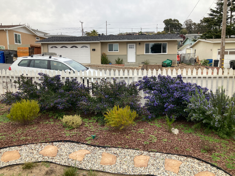 1261 Harding St - Photo 2 of 12