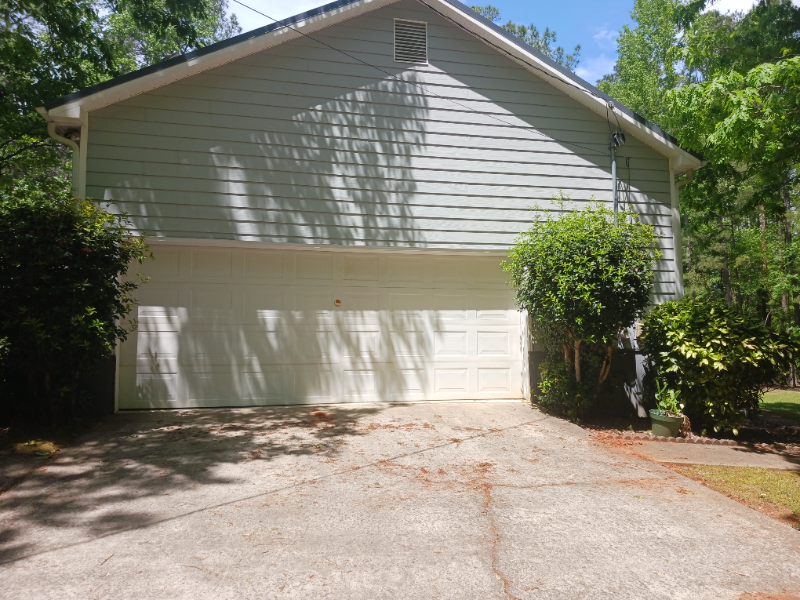 169 Greenwood Rd - Photo 3 of 18