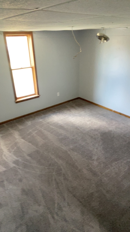 421 College Ave - Photo 3 of 7