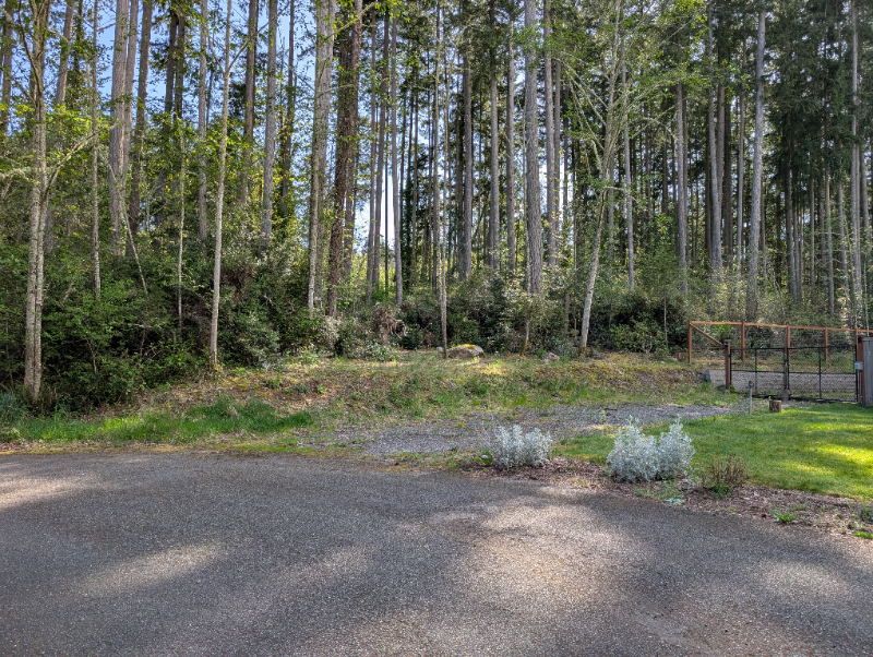 1116 Kamus Dr - Photo 2 of 2
