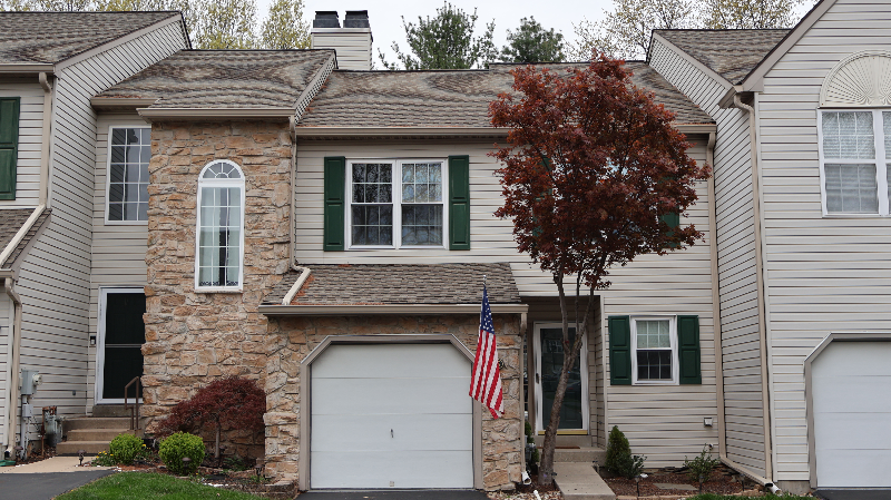 45 Bristol Ct - Photo 2 of 20