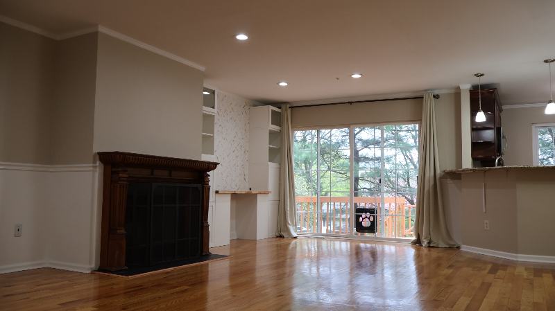 45 Bristol Ct - Photo 3 of 20