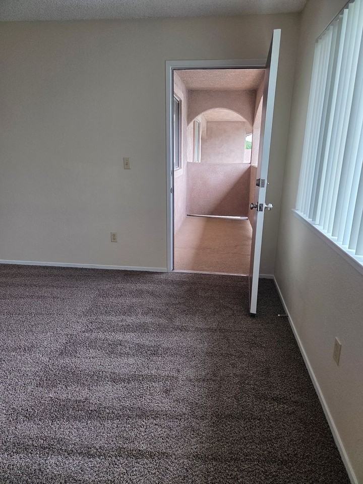 Vista Verde Apartments - Photo 3 of 14
