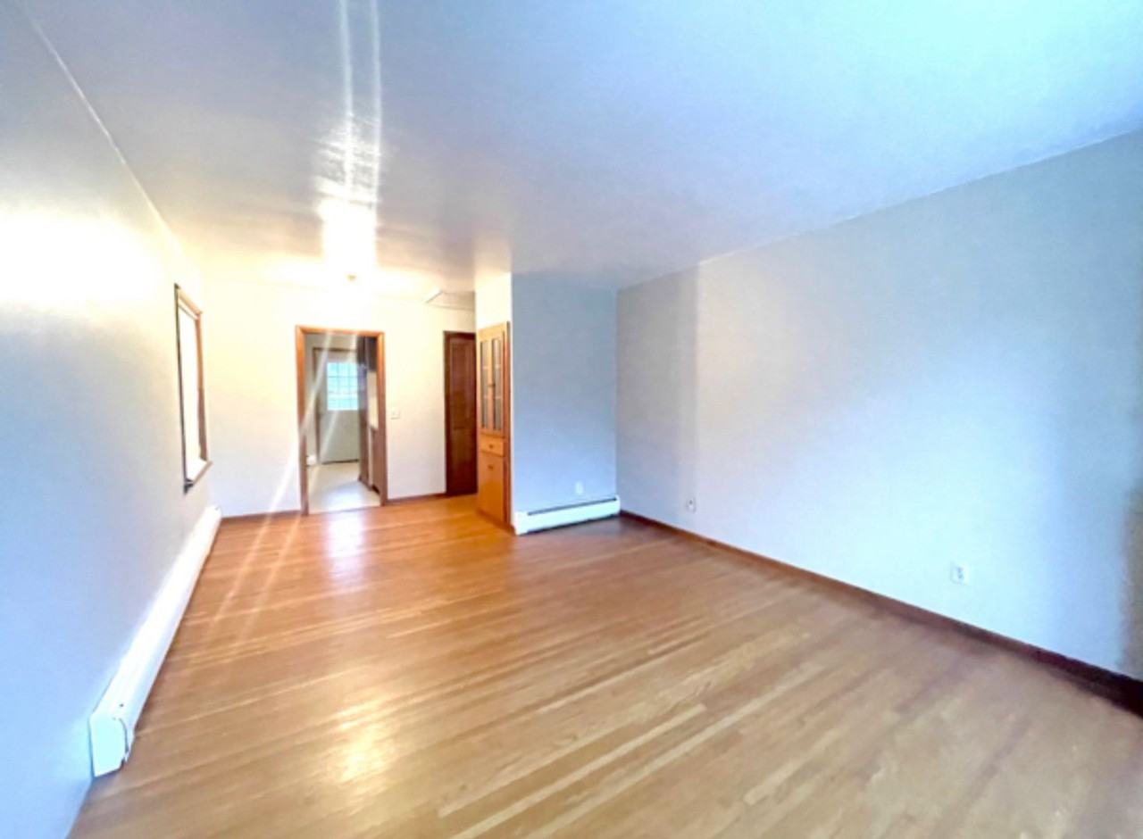 850 Wright Ave - Photo 3 of 12