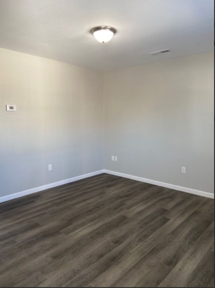 2622 Hickman Road - Photo 6 of 8