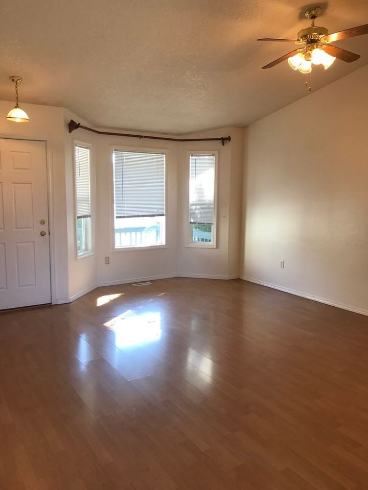2685 N Arrowwood Way - Photo 4 of 23