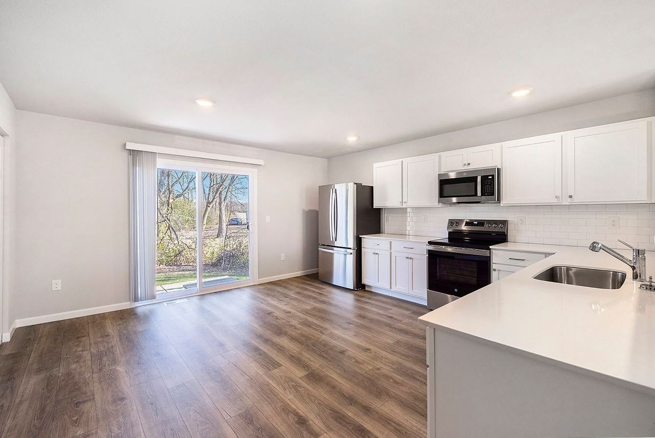 7328 Montego Bay St - Photo 3 of 19