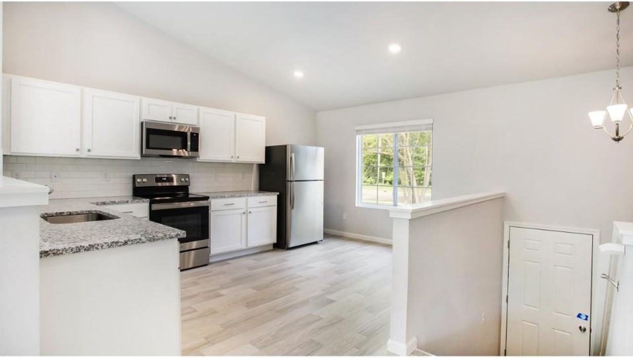 5483 E Karen Ct - Photo 3 of 18