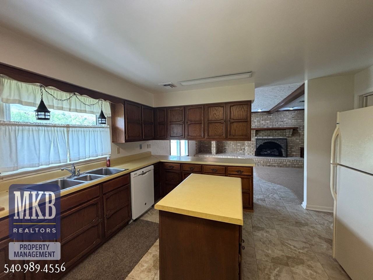 5056 Catawba Valley Dr - Photo 6 of 41