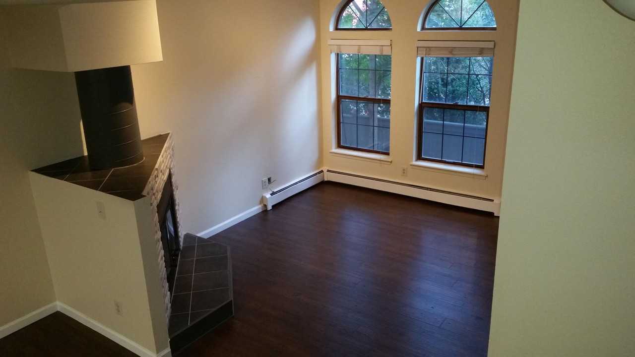 2433 10th Street - Photo 5 of 11