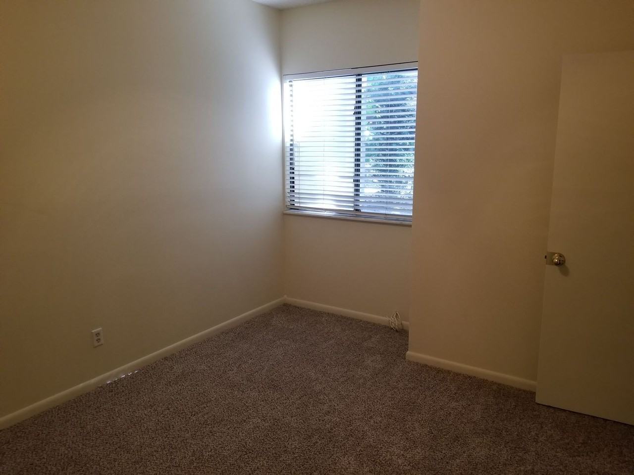 2040 San Marcos Dr Se #106 - Photo 6 of 11