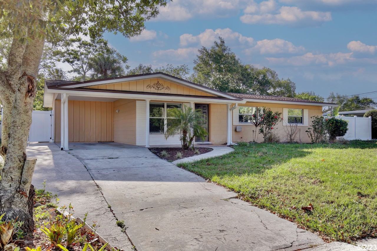 435 Andes Ave - Photo 2 of 22