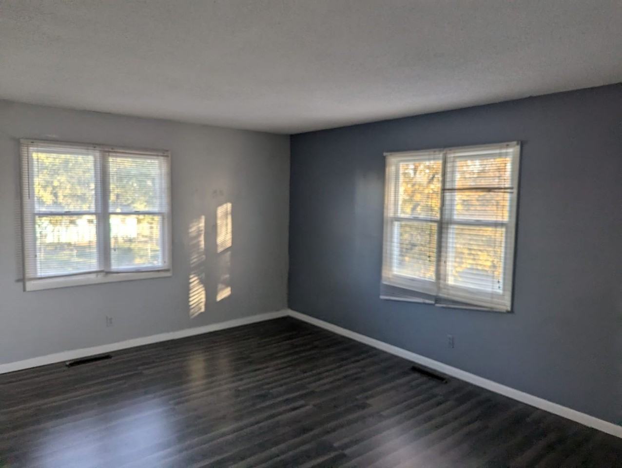 107 E Church St - Photo 2 of 9