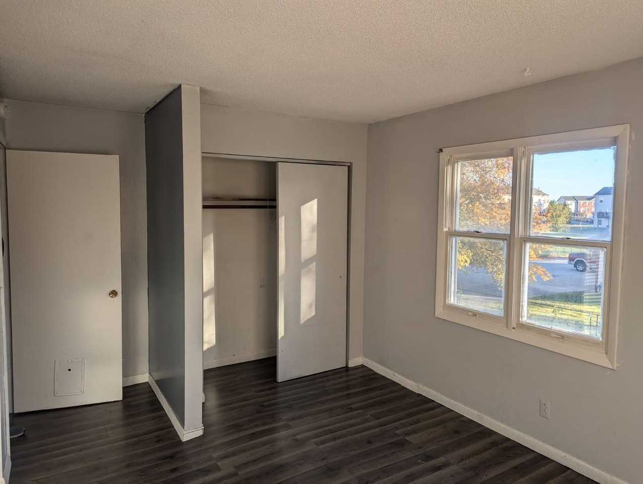 107 E Church St - Photo 3 of 9