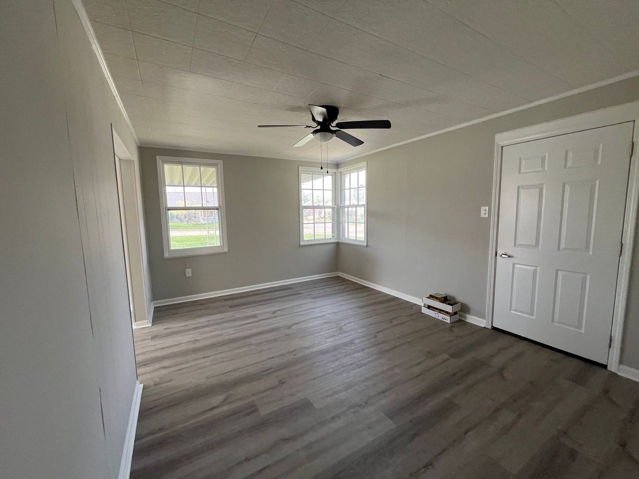 432 Sequoyah Dr - Photo 2 of 10