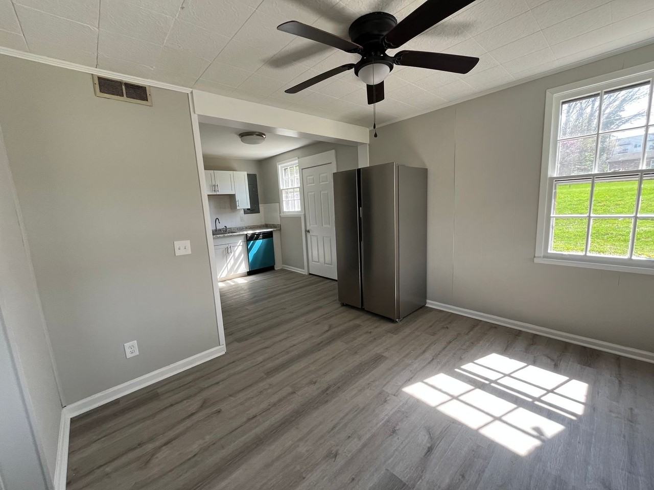 432 Sequoyah Dr - Photo 4 of 10
