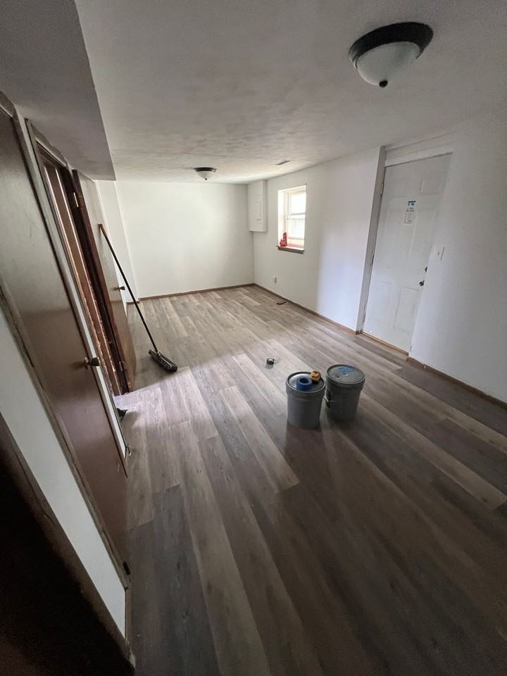 2328 Stokebridge Rd - Photo 2 of 13