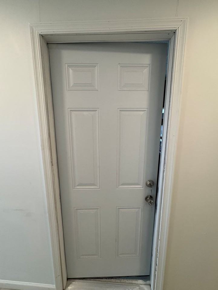 2 W Market Street - Photo 2 of 14