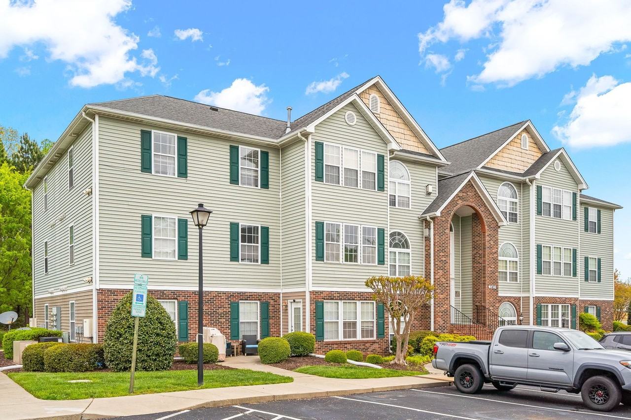 3471 Forestdale Drive #2