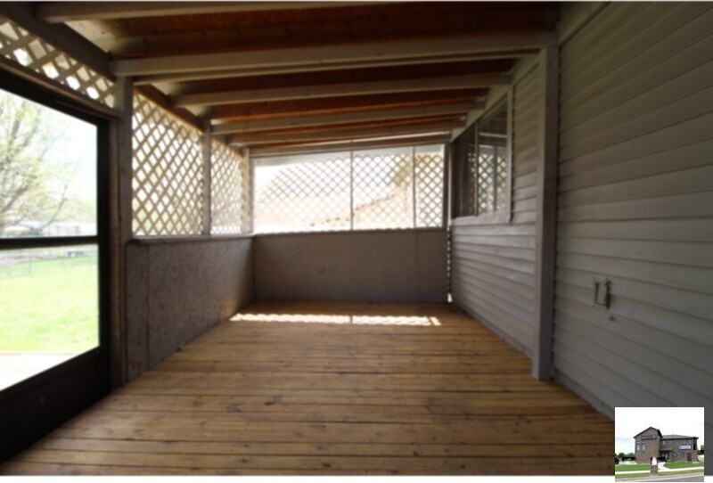 1207 9th Street - Photo 6 of 7