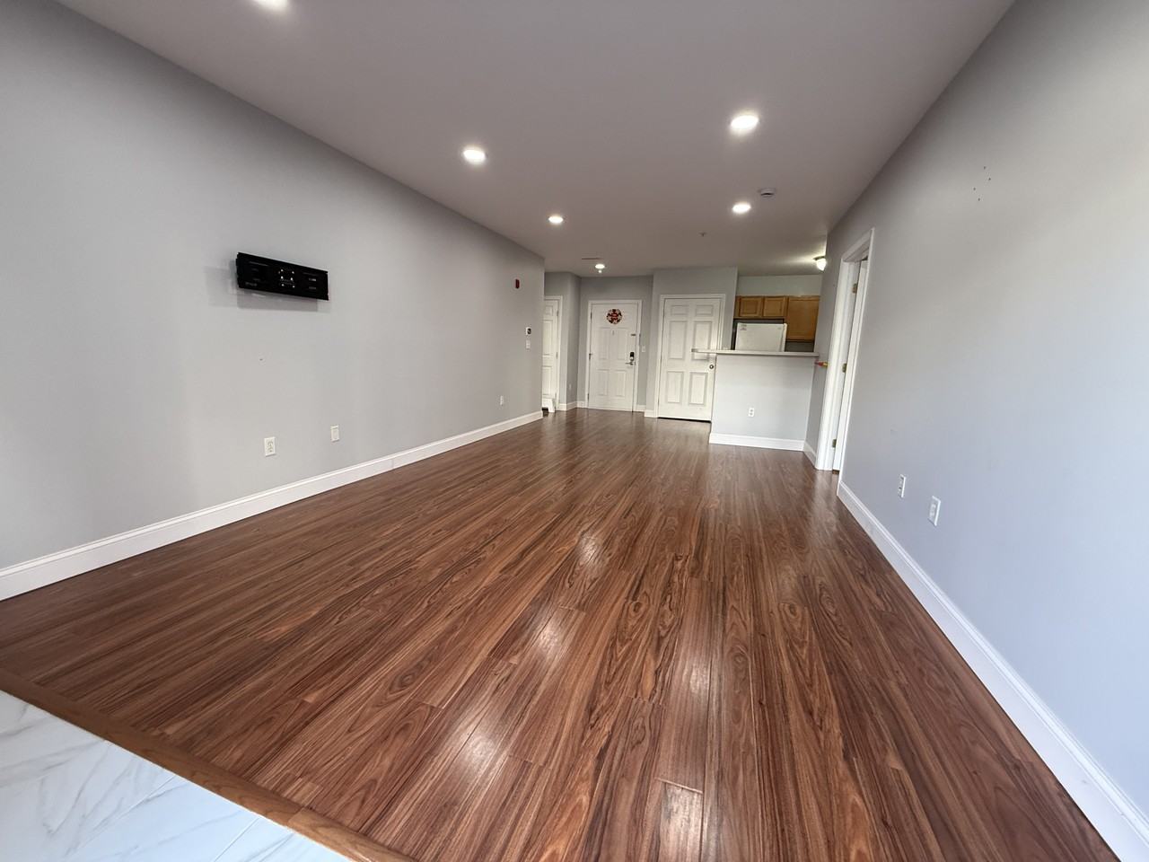 140 Railroad Ave #B102 - Photo 2 of 34