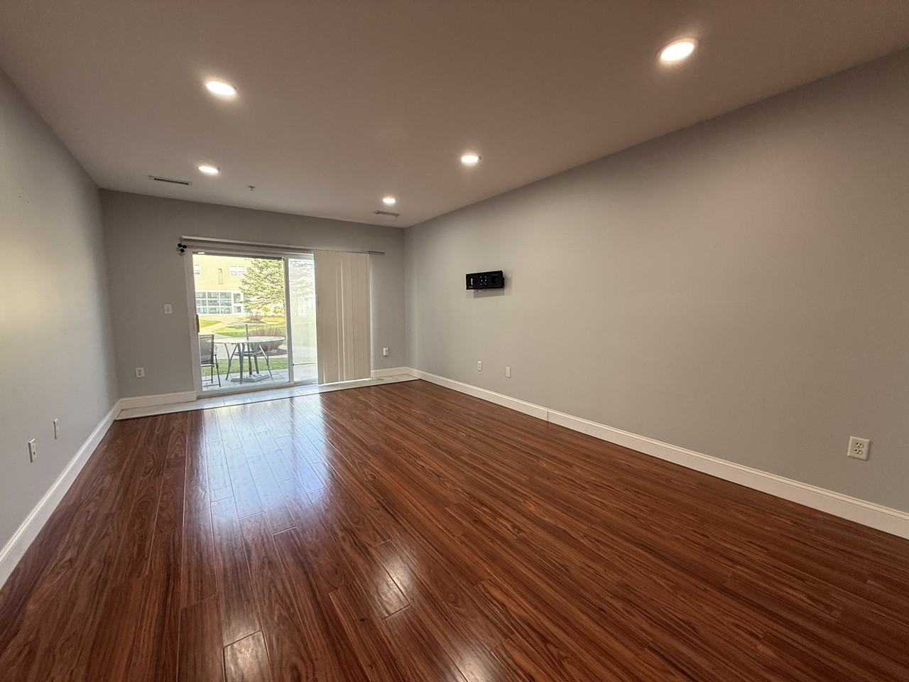 140 Railroad Ave #B102 - Photo 7 of 36