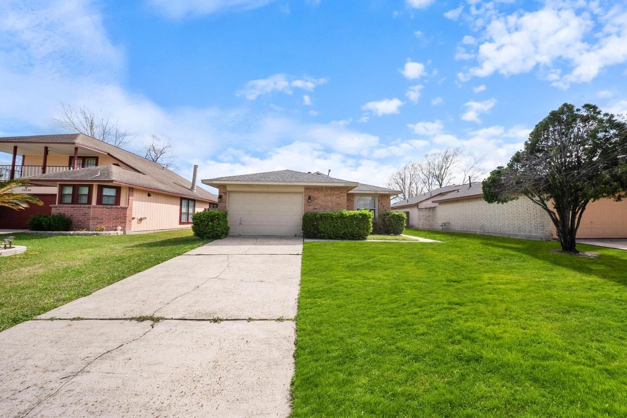 15242 Peachmeadow Ln #NA - Photo 2 of 22