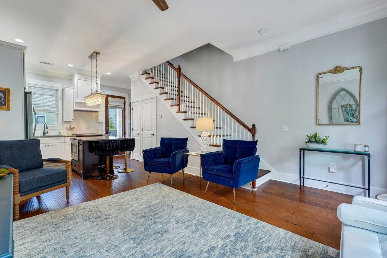 716 Tattnall St #NA - Photo 4 of 28