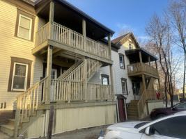 featured image of 8 Prescott St #3