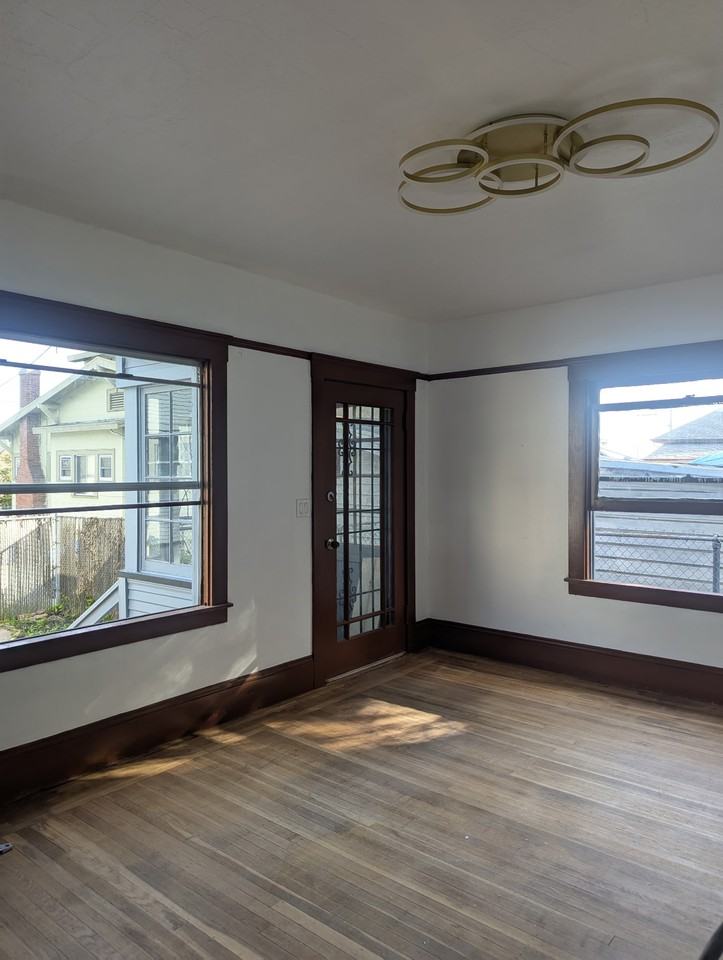 2023 Rosedale Ave #NA - Photo 7 of 8