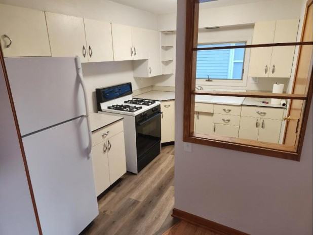 3606 N 97th St - Photo 5 of 11