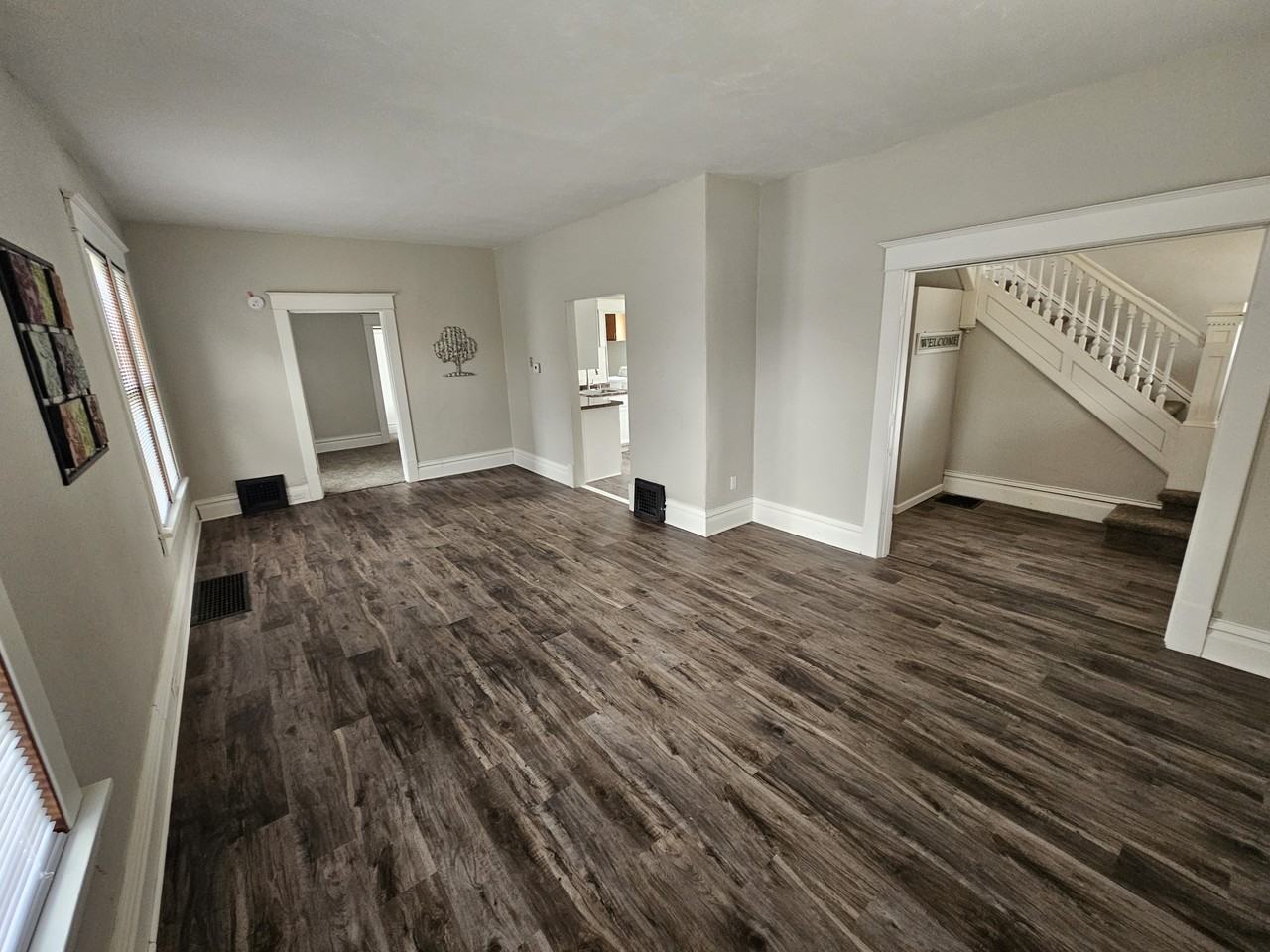 562 Metomen St #NA - Photo 2 of 19