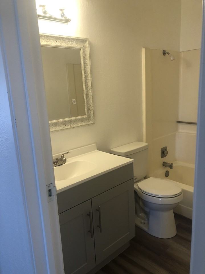 4437 Newsom Cir #D - Photo 6 of 18