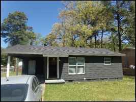 featured image of 7524 Knollwood Road